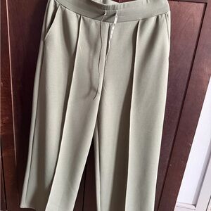 NWT: Air Knit  stretch pants